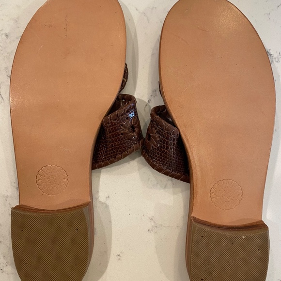 COUTURE LINE!! NWOB- Jack Rogers Couture Flat Reptile Sandal - Picture 3 of 6